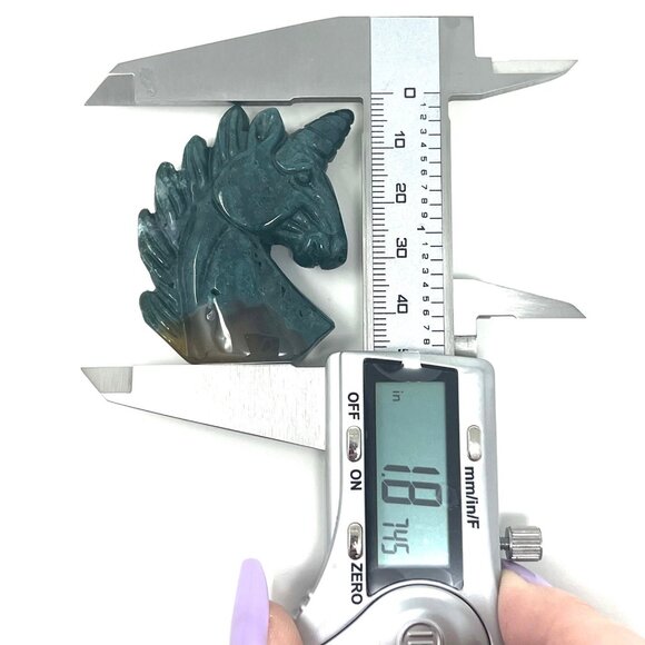 **SOLD*Green Moss Agate chalcedony unicorn carving natural healing crystal stone - Picture 7 of 9